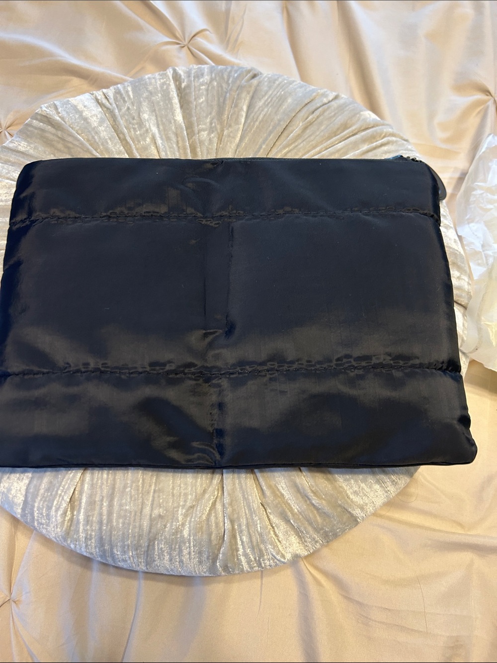 Chanel bag in dust cover GWP - Picture 6 of 12